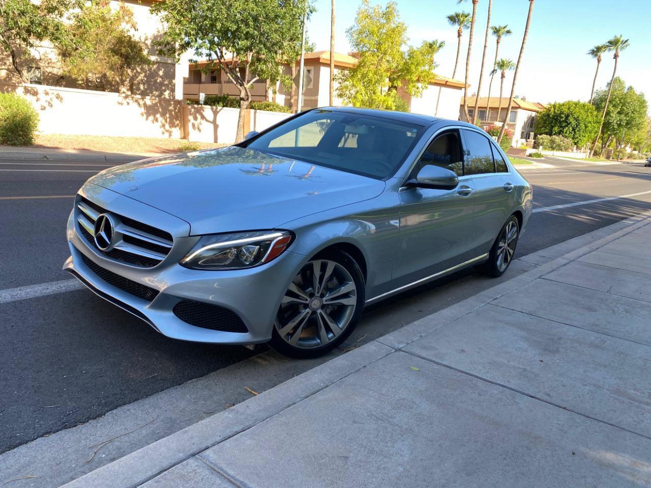 Used 2015 Mercedes-Benz C 300 Sedan image 3