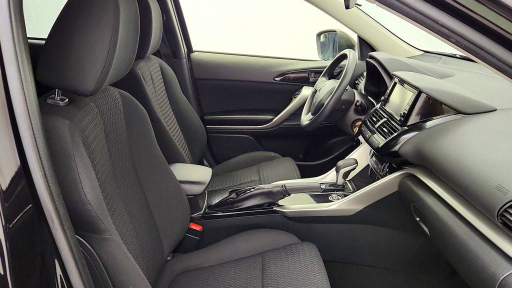 Used 2024 Mitsubishi Eclipse Cross ES AWD/4WD image 23