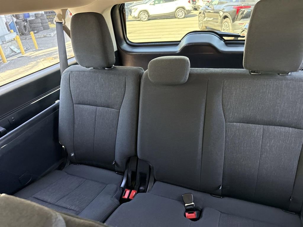Used 2024 Ford Expedition Max XLT image 34