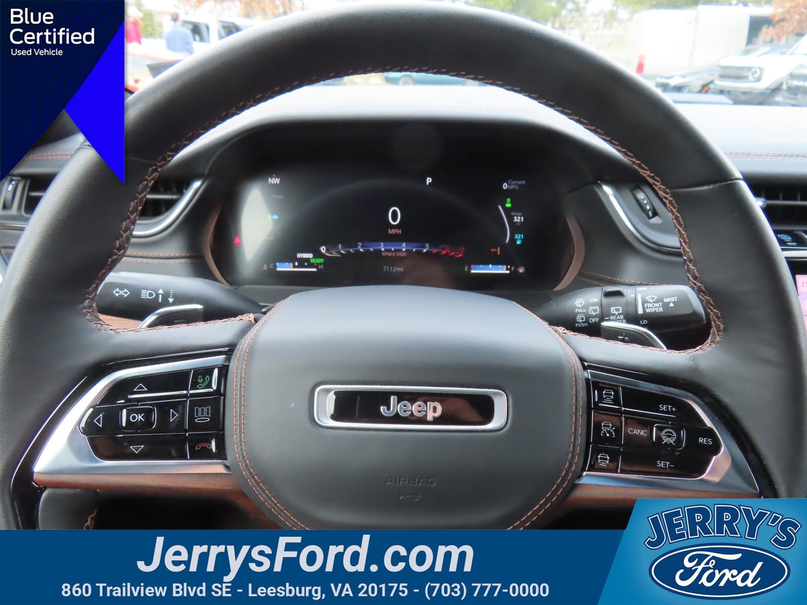 Used 2023 Jeep Grand Cherokee Summit w/ Luxury Tech Group V image 20