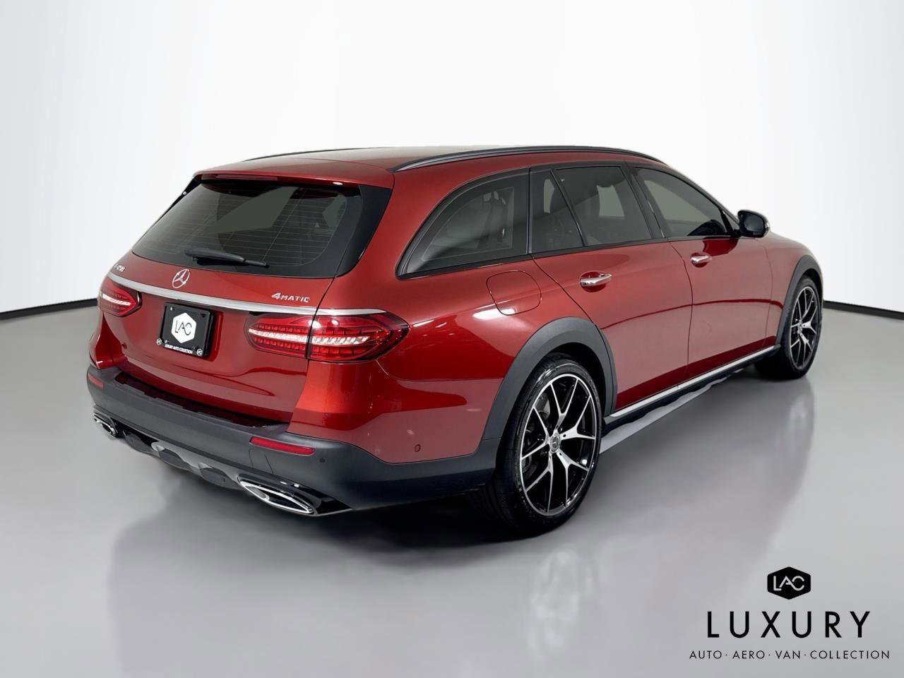 Used 2021 Mercedes-Benz E 450 4MATIC All-Terrain Wagon image 6