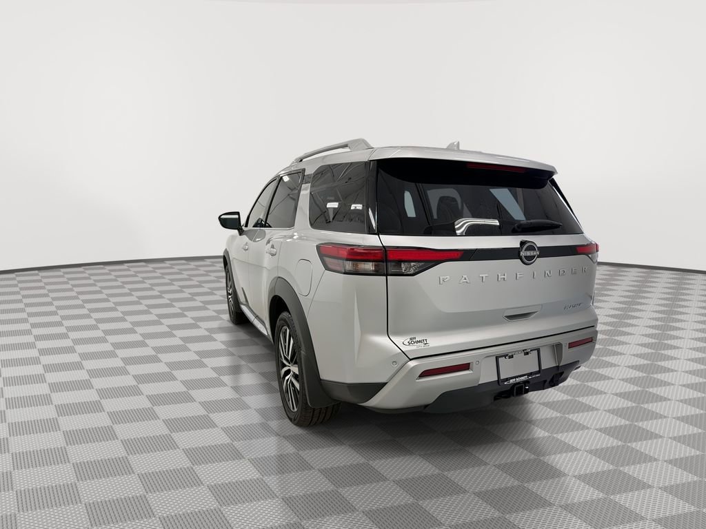 Certified 2025 Nissan Pathfinder Platinum w/ Cargo Package FWD image 9