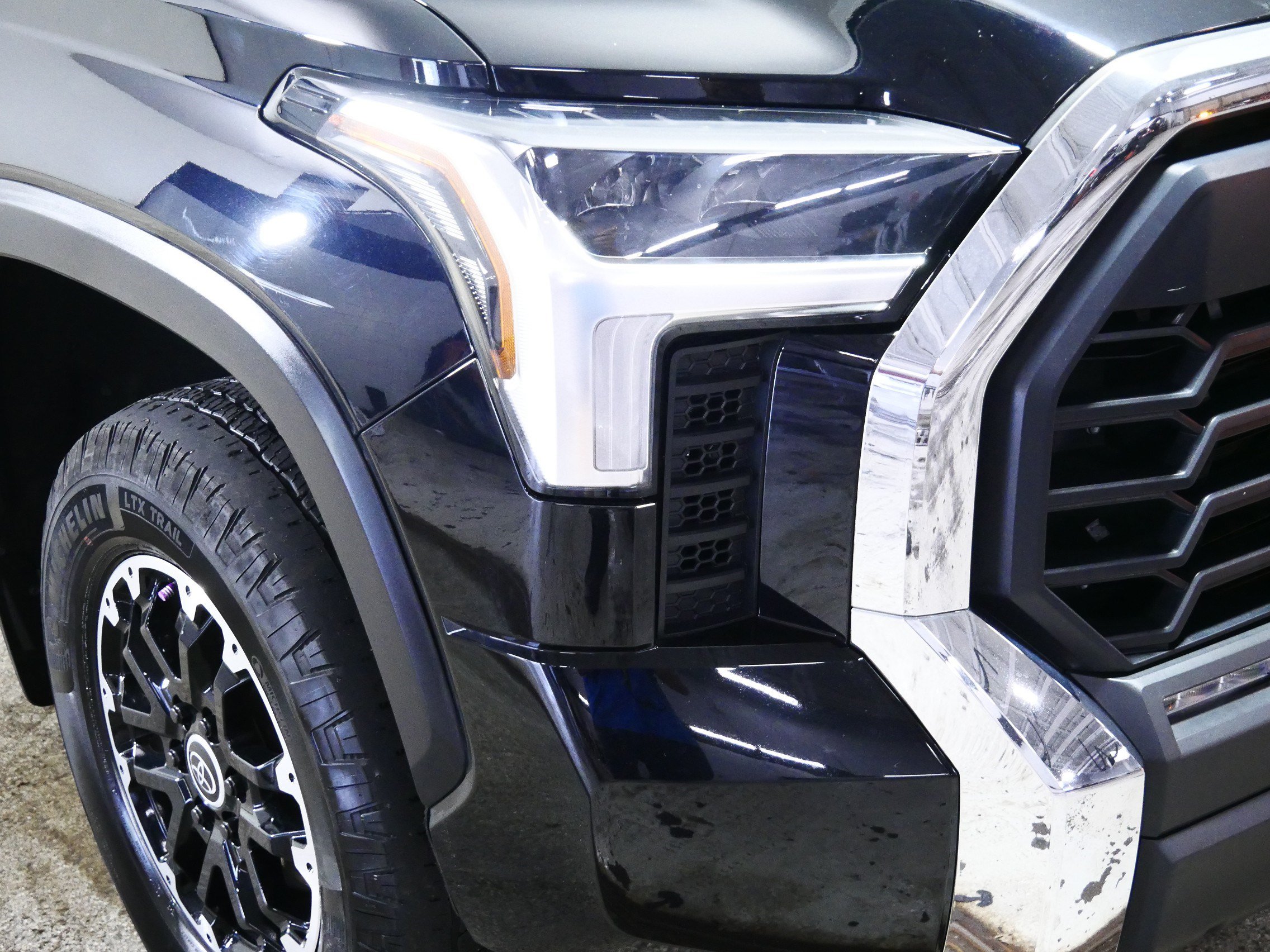 Used 2023 Toyota Tundra SR5 w/ TRD Off-Road Package AWD/4WD image 16