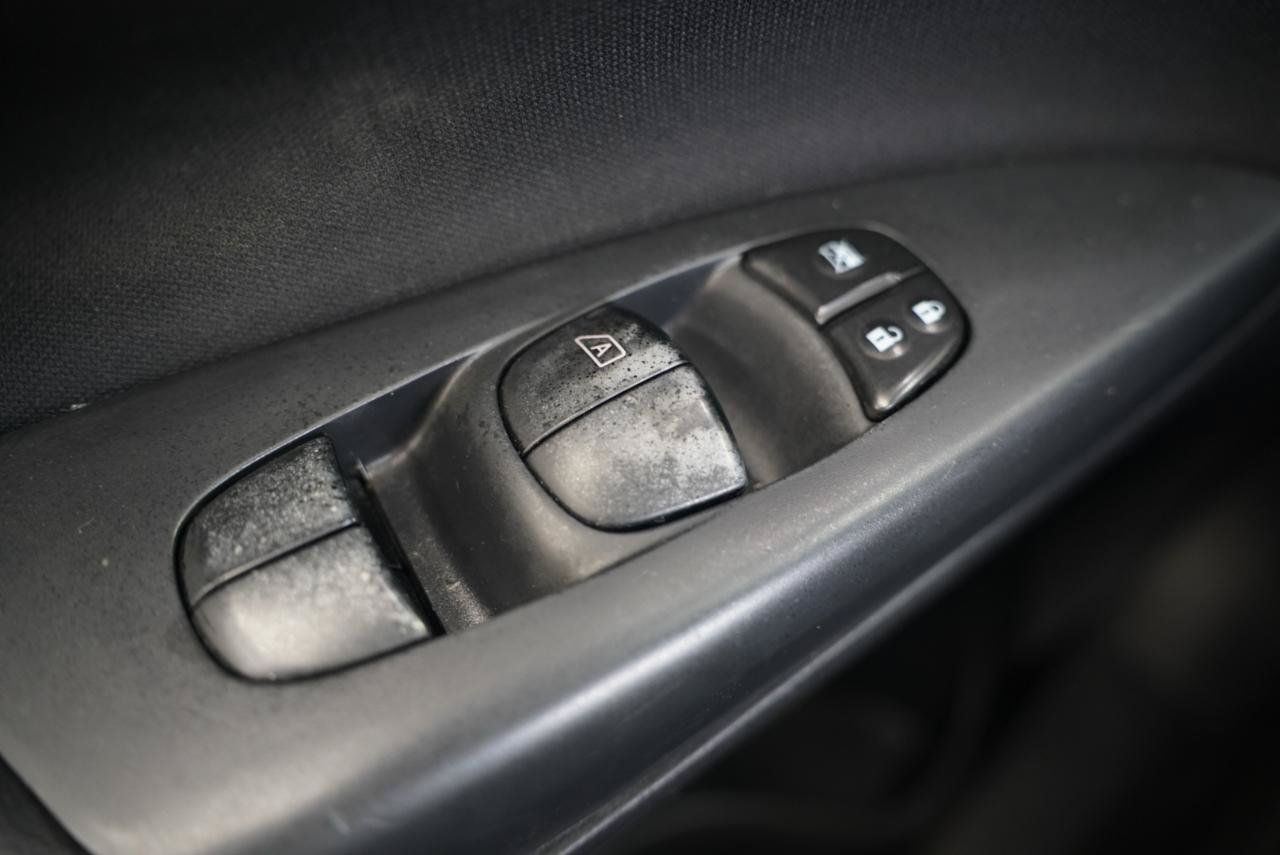 Used 2017 Nissan Sentra S FWD image 27