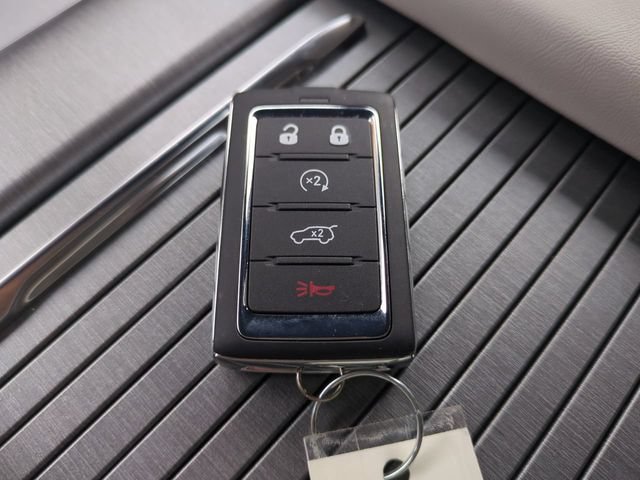 New 2026 Jeep Grand Wagoneer 4WD w/ Premium Group I image 30