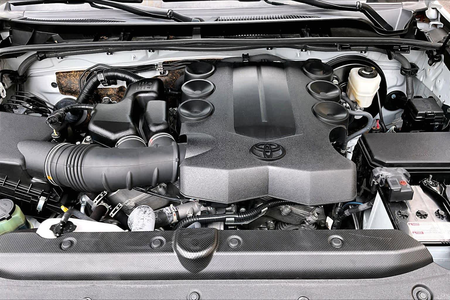 Used 2024 Toyota 4Runner SR5 RWD image 31
