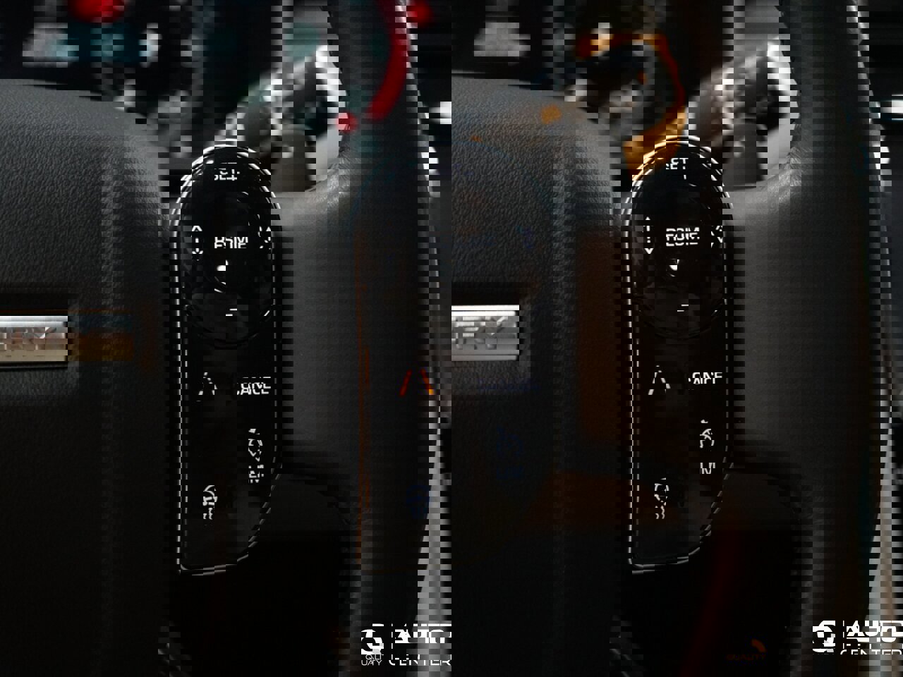 Used 2020 Land Rover Discovery HSE Luxury image 22