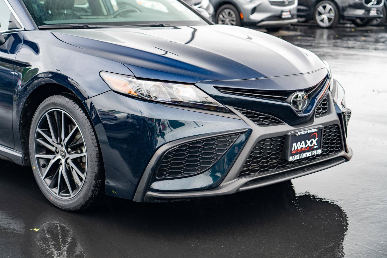 Used 2021 Toyota Camry SE FWD image 7