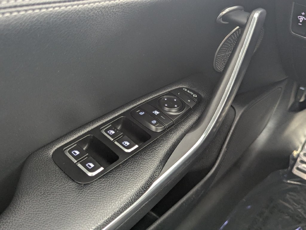 Used 2021 Kia Stinger GT-Line w/ Sun & Sound Package RWD image 15