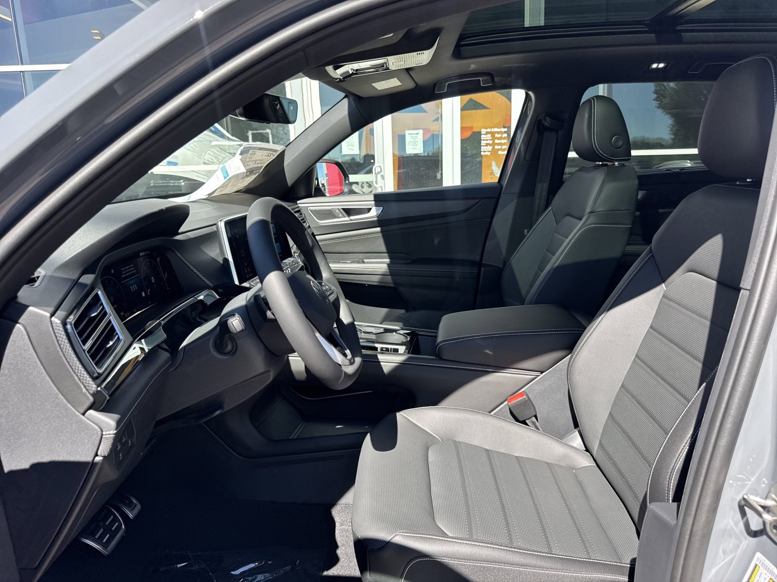New 2026 Volkswagen Atlas Cross Sport SEL R-Line AWD/4WD image 10