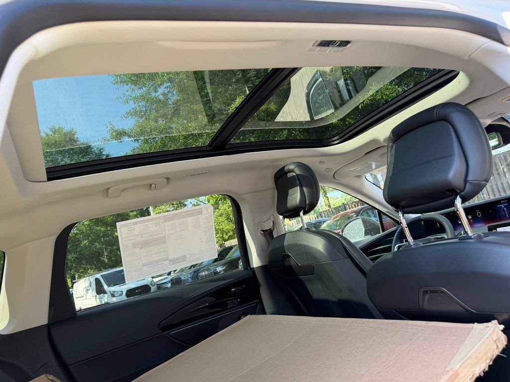 New 2026 Lincoln Nautilus Reserve w/ Jet Appearance Package AWD/4WD image 7