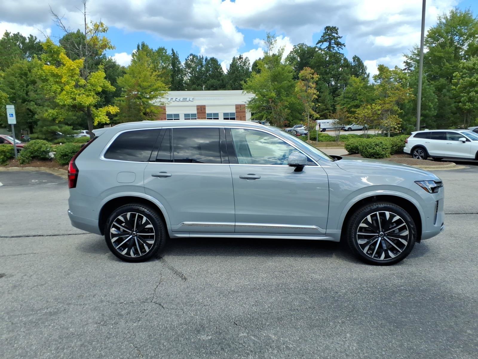 Used 2026 Volvo XC90 B6 Ultra AWD/4WD image 2