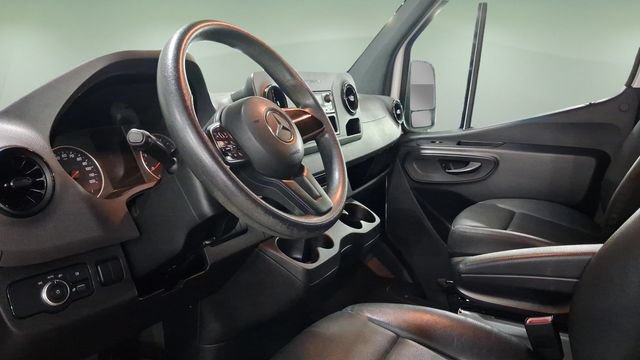 Used 2024 Mercedes-Benz Sprinter 2500 image 20