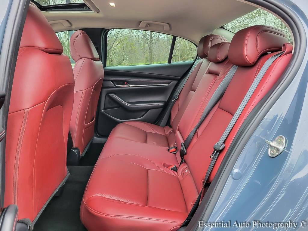 Used 2022 MAZDA MAZDA3 s FWD image 11