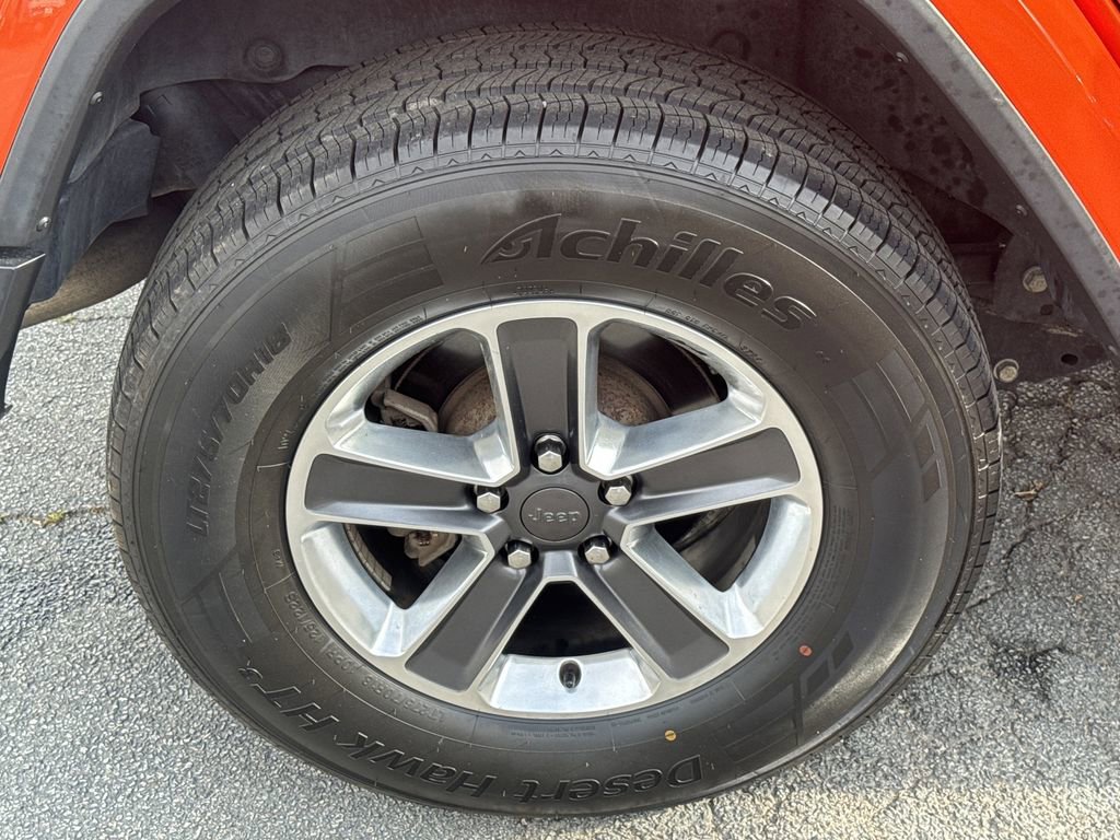 Used 2019 Jeep Wrangler Unlimited Sahara image 17