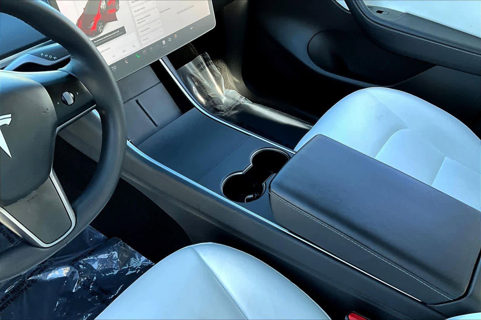 Used 2021 Tesla Model Y Long Range image 16