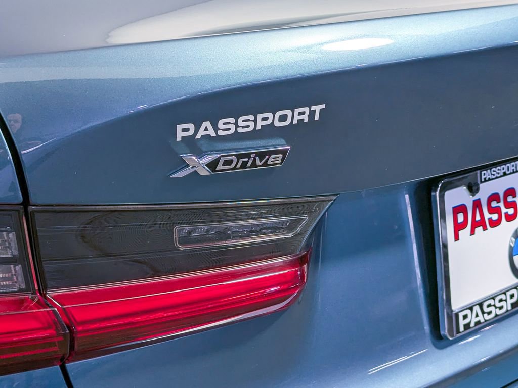 Used 2021 BMW 330i xDrive Sedan w/ Convenience Package AWD/4WD image 11