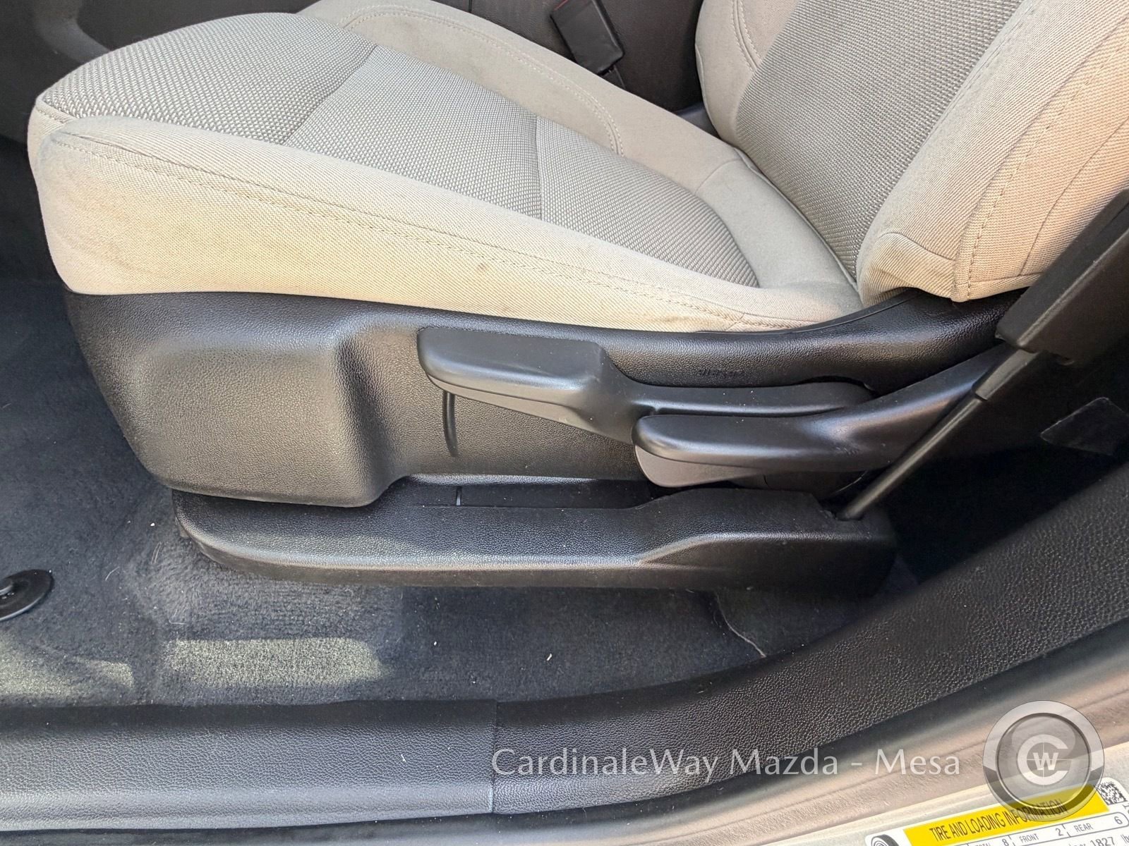 Used 2023 Chevrolet Traverse LS image 17