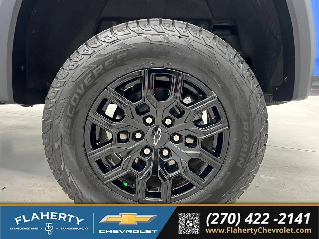 Used 2025 Chevrolet Colorado Trail Boss AWD/4WD image 18
