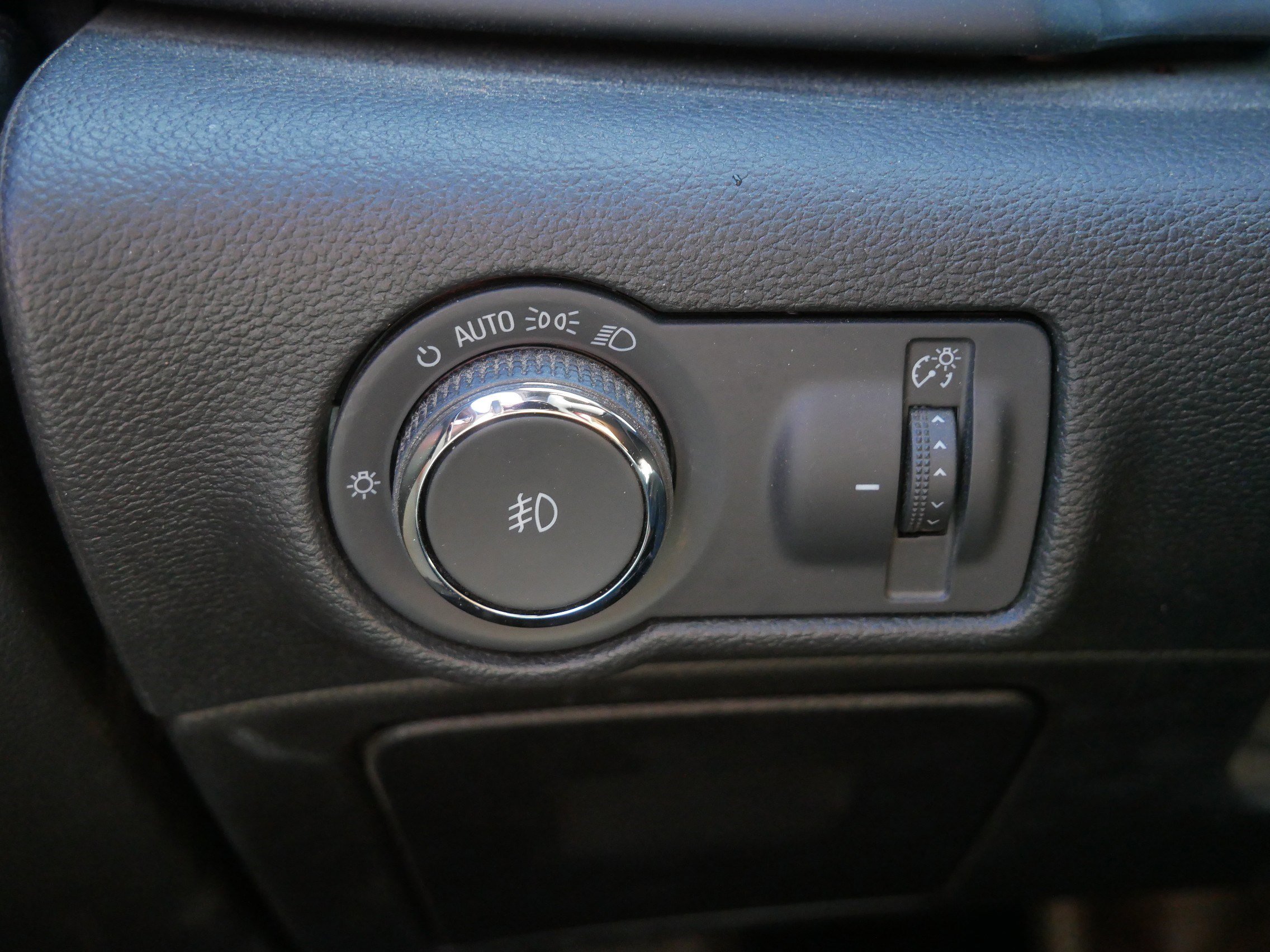 Used 2018 Buick Cascada Premium FWD image 18