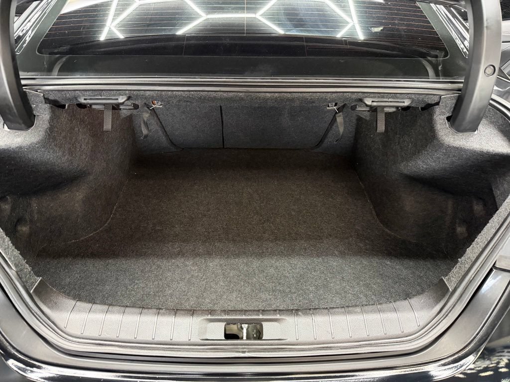 Used 2021 Nissan Maxima 3.5 SV w/ Floor Mat Group FWD image 41