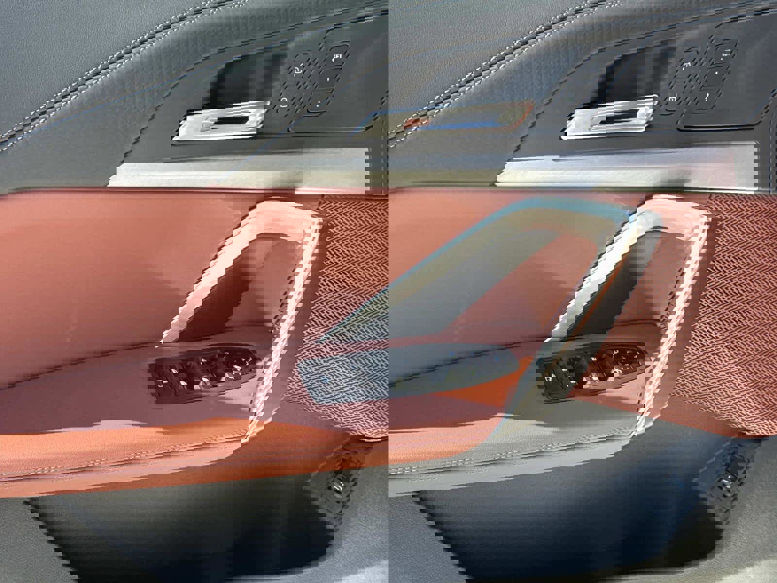 New 2026 BMW X2 xDrive28i w/ Technology Package image 27