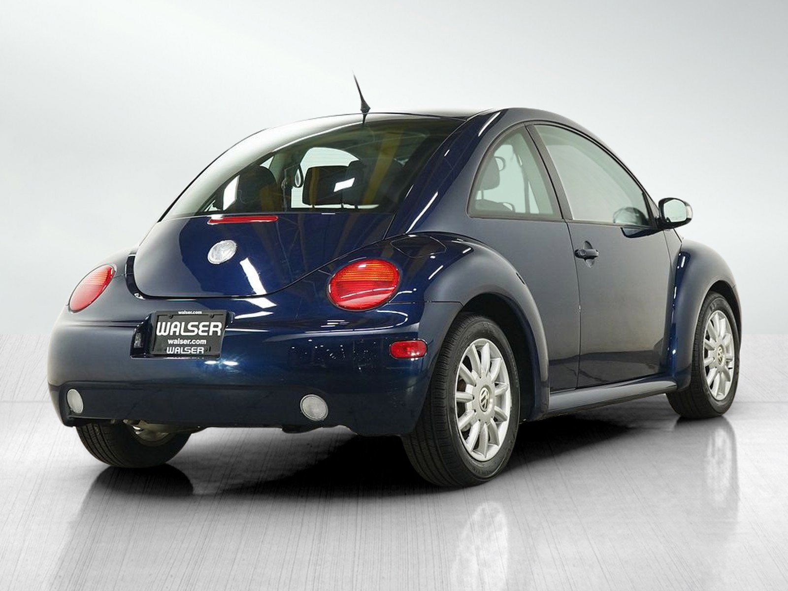 Used 2004 Volkswagen Beetle GLS FWD image 5