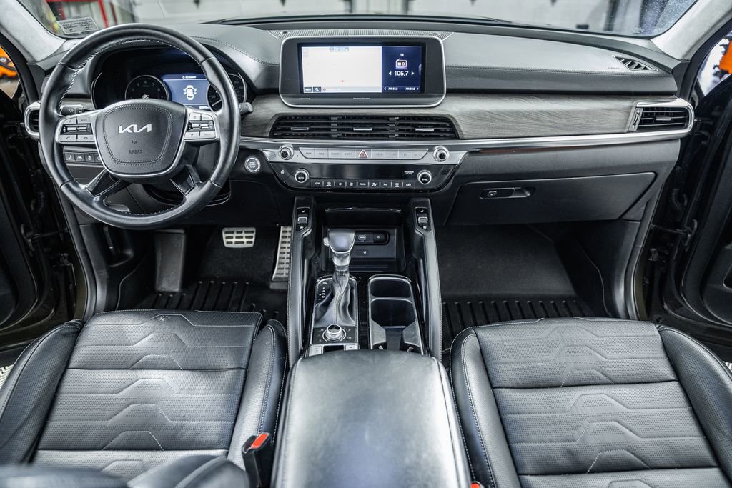 Used 2022 Kia Telluride SX w/ SX Prestige Package image 22