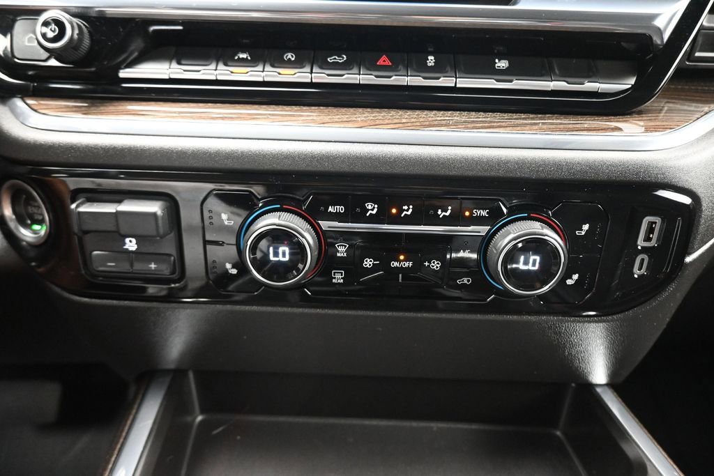 Used 2023 Chevrolet Silverado 1500 RST AWD/4WD image 20