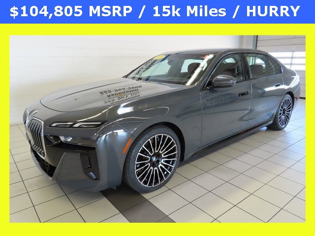 Used 2025 BMW 740i image 1
