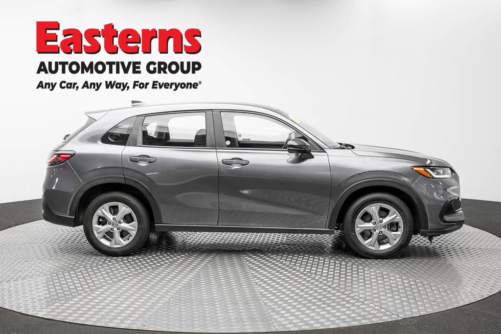 Used 2023 Honda HR-V LX image 4