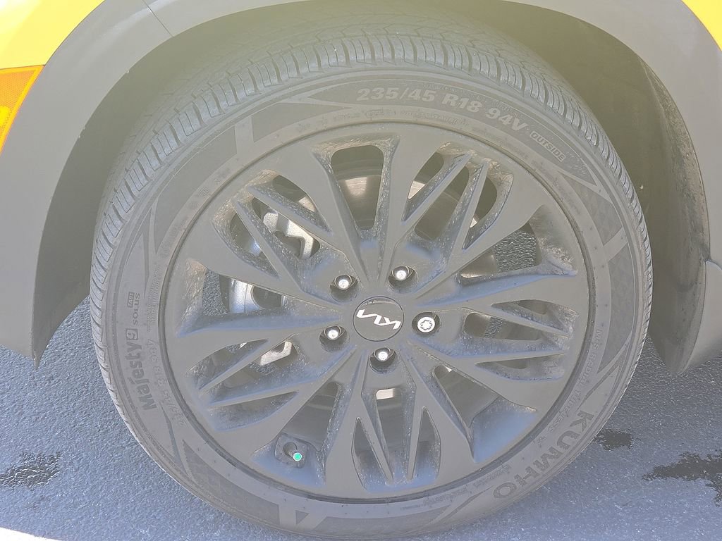 Used 2023 Kia Seltos Nightfall Edition image 9