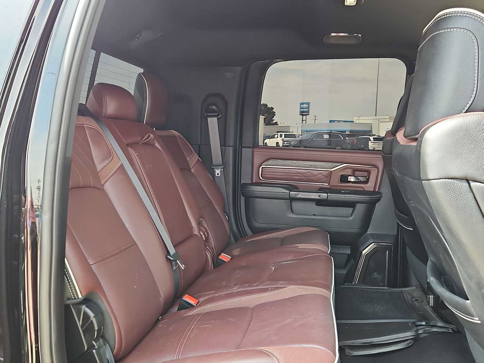 Used 2025 RAM 2500 Limited AWD/4WD image 17