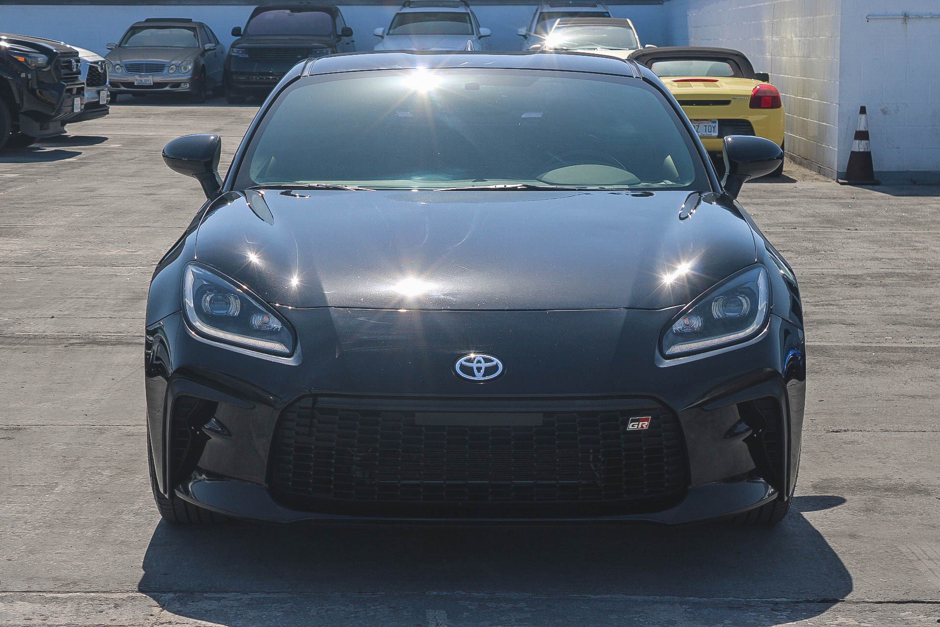 Used 2023 Toyota GR86 w/ ALL Weather Mat Package (TMS) RWD image 2
