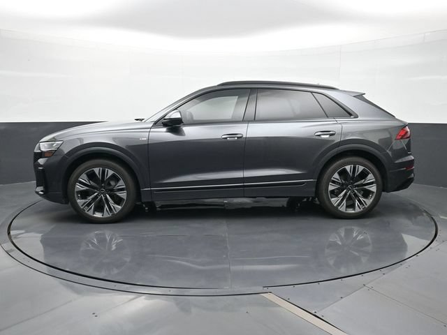 Used 2025 Audi Q8 Premium Plus AWD/4WD image 2