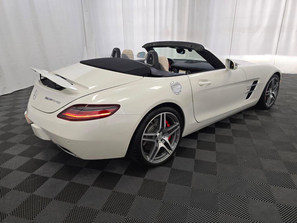 Used 2012 Mercedes-Benz SLS AMG Roadster image 58