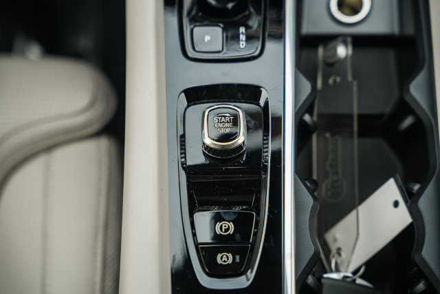 New 2026 Volvo XC60 B5 Ultra w/ Climate Package AWD/4WD image 26