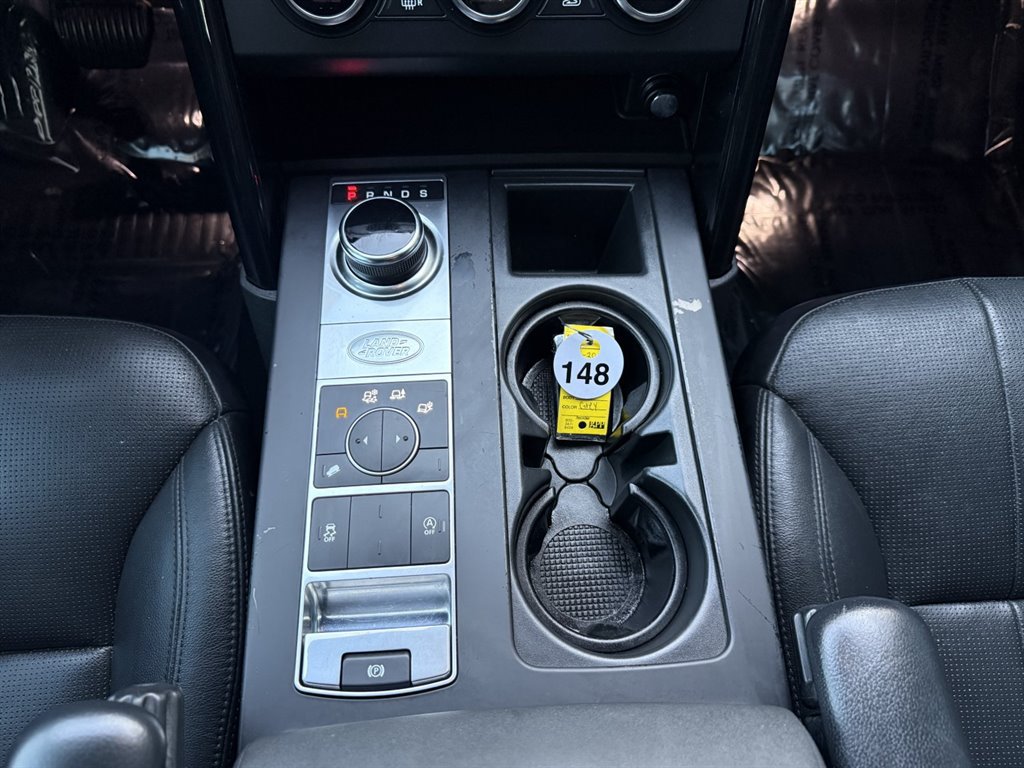 Used 2020 Land Rover Discovery SE AWD/4WD image 27