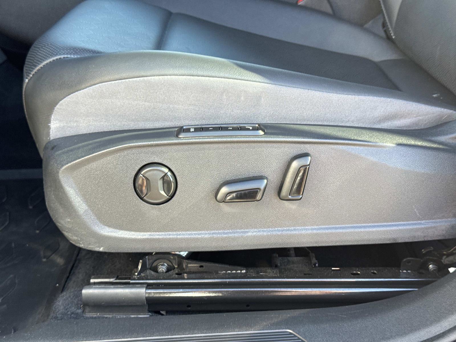 Certified 2023 Volkswagen ID.4 Pro S image 21