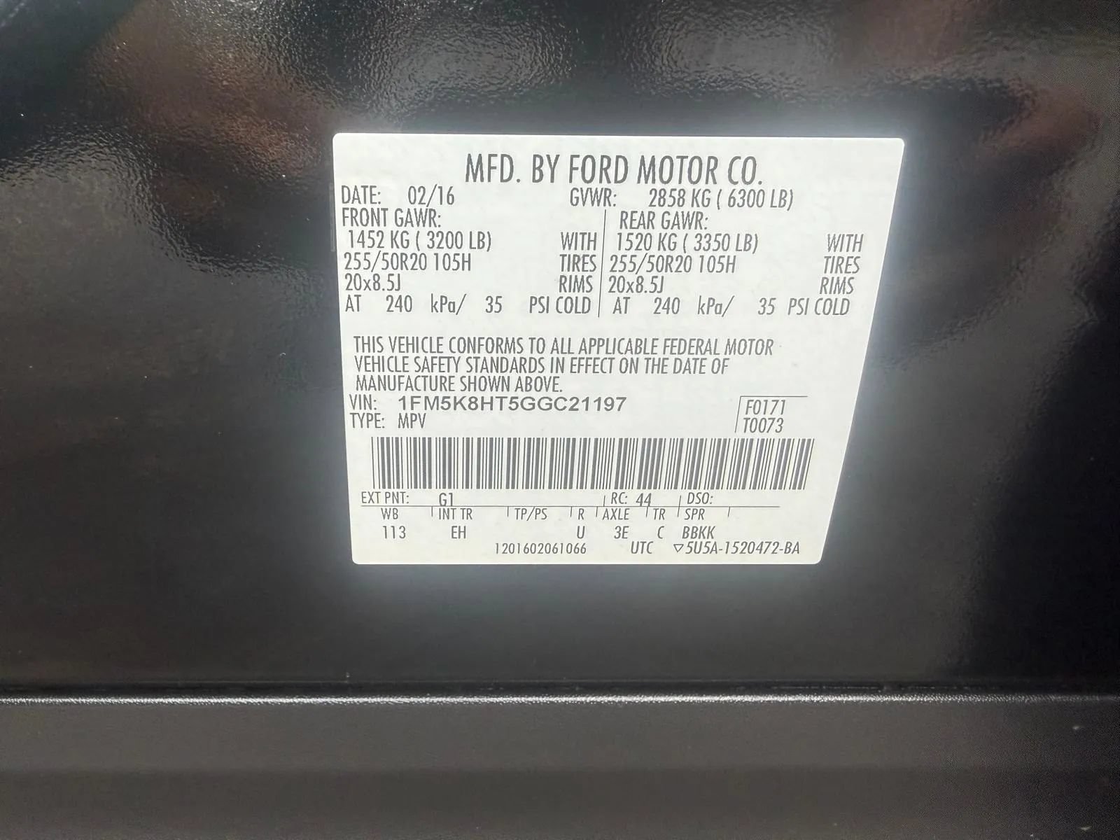 Used 2016 Ford Explorer Platinum AWD/4WD image 35