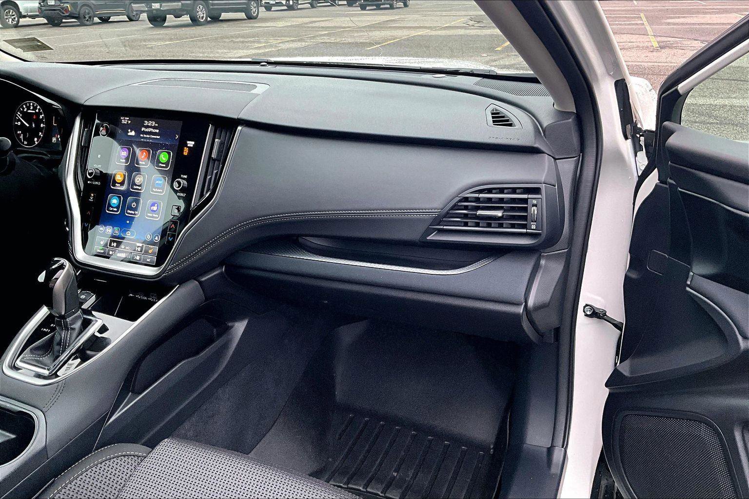 Used 2025 Subaru Outback Premium image 17