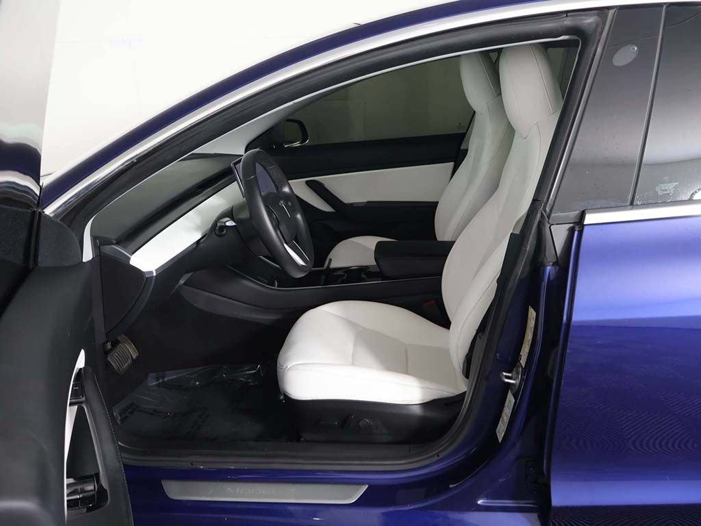 Used 2019 Tesla Model 3 Standard Range Plus RWD image 32