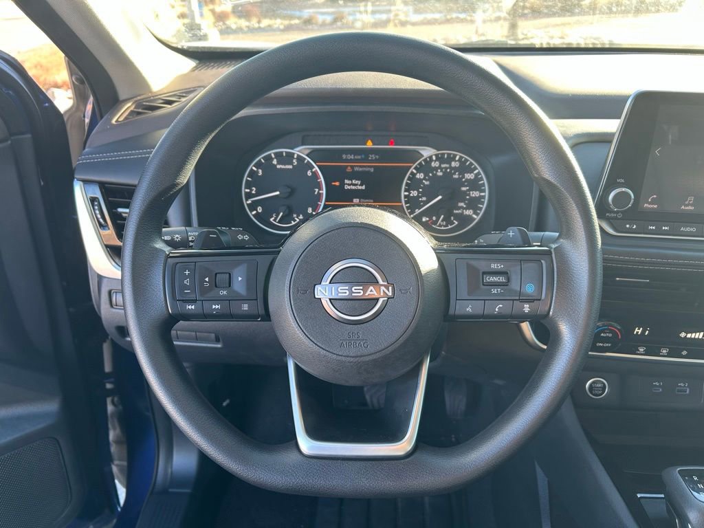 Used 2022 Nissan Rogue SV image 10