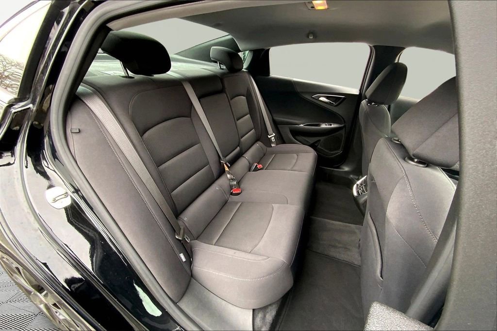 Used 2024 Chevrolet Malibu LT image 17