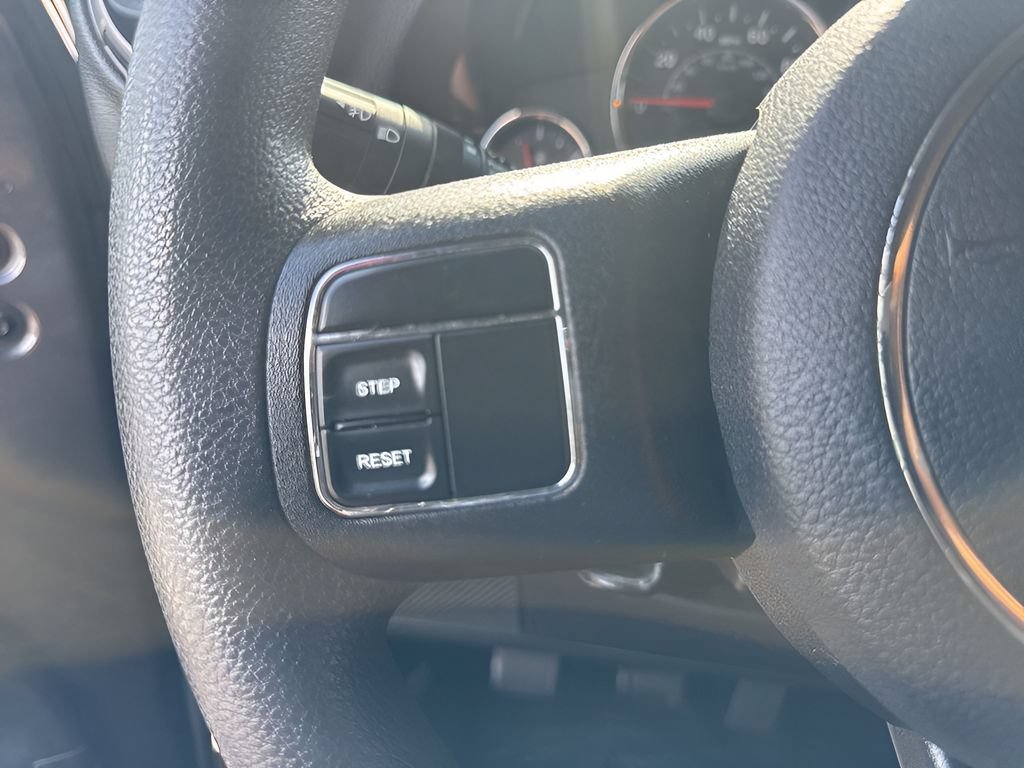 Used 2018 Jeep Wrangler Sport AWD/4WD image 12