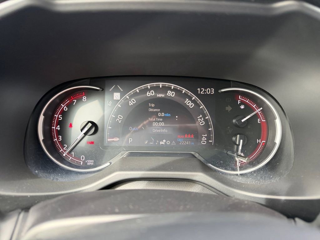 Used 2025 Toyota RAV4 XLE image 18