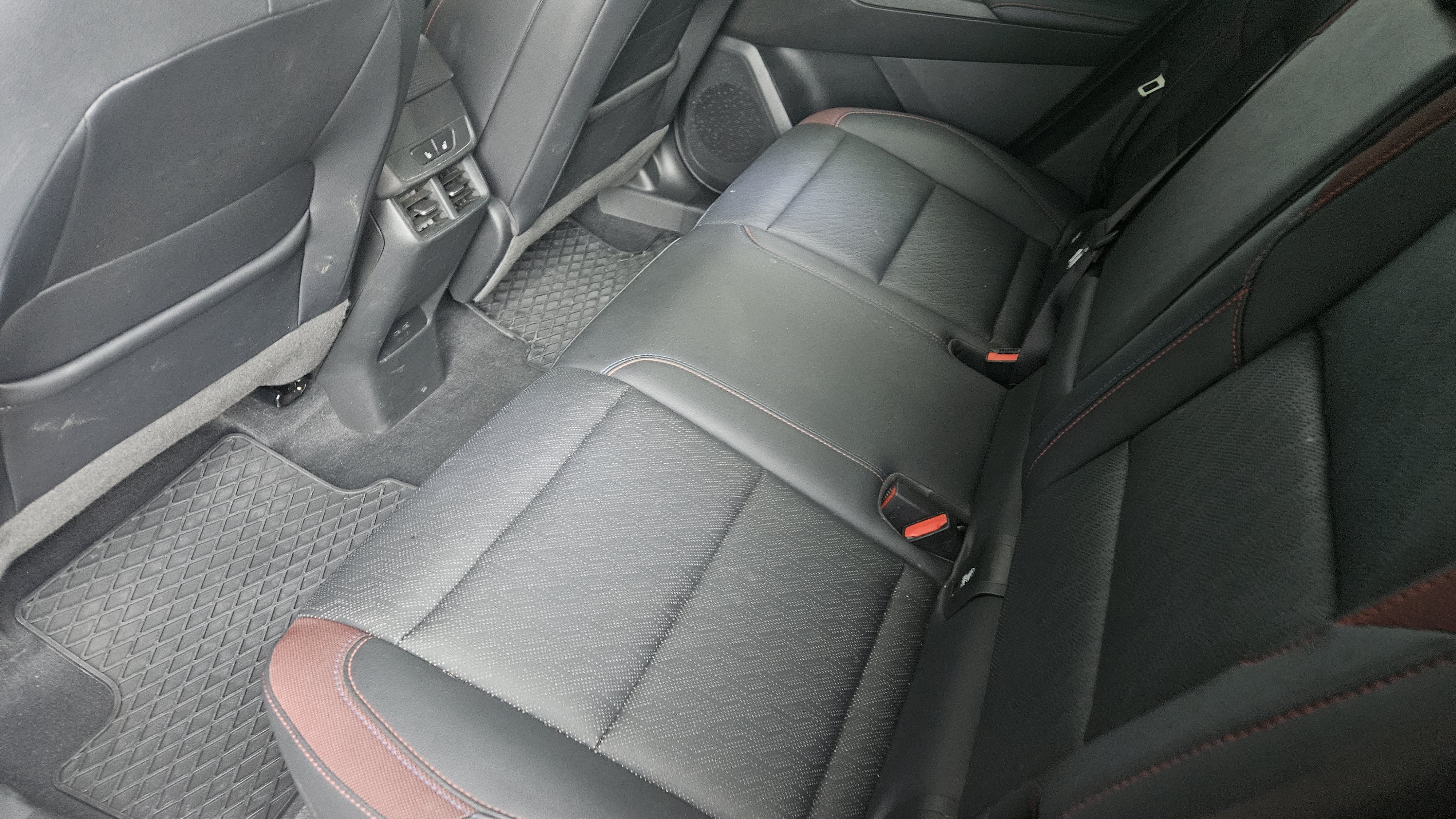 Used 2025 Chevrolet Equinox RS w/ Safety and Technology Package FWD image 14