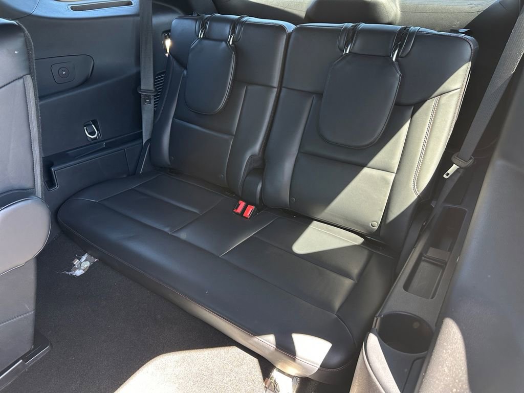 Used 2025 Ford Explorer ST AWD/4WD image 11