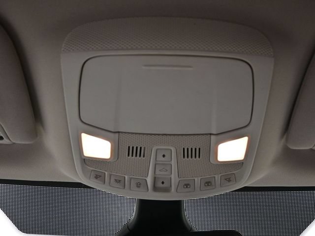 Used 2022 Ford Edge Titanium w/ Equipment Group 301A AWD/4WD image 25