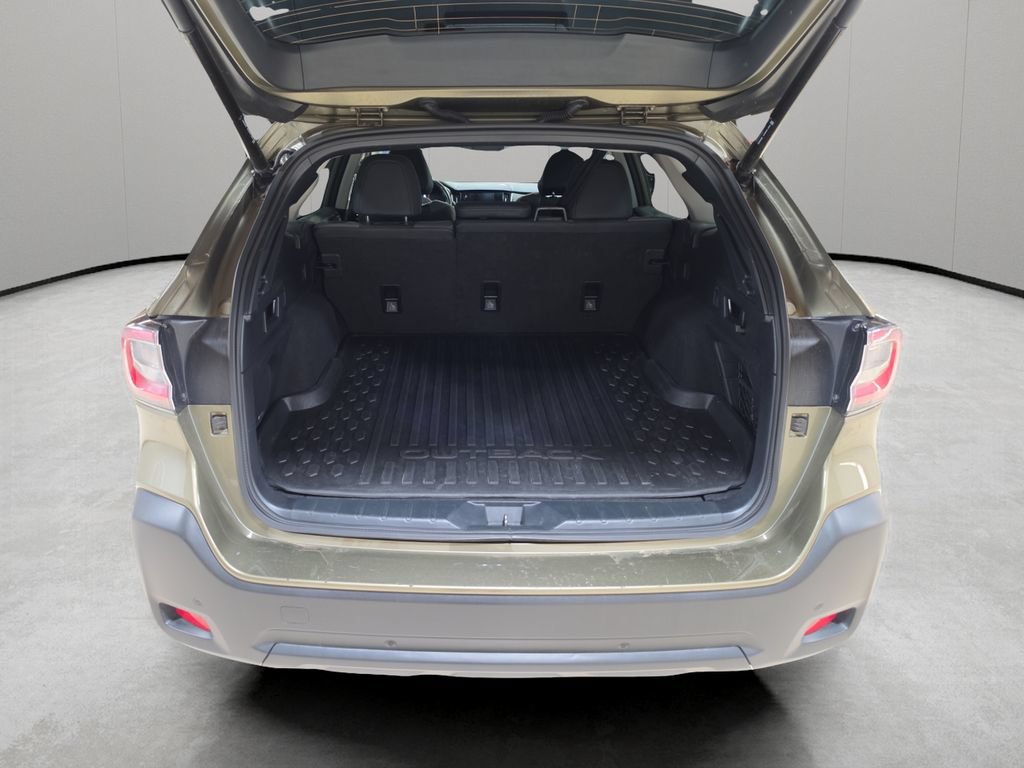 Used 2025 Subaru Outback Onyx Edition AWD/4WD image 10